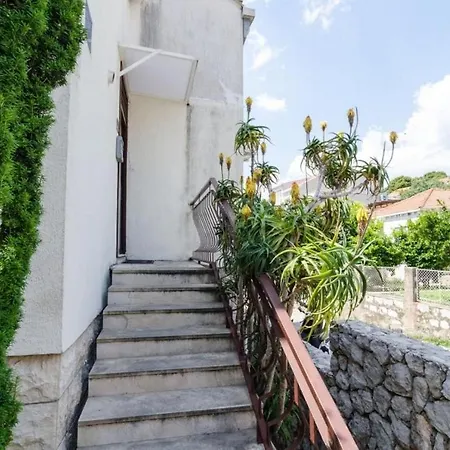 Princ Hrvoje- One-bedroom With Balcony- 1 Apartment